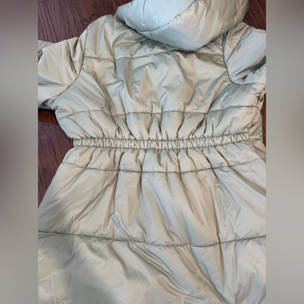 NWOT Women's Hooded Puffer Coat - Light Green - Picture 13 of 13